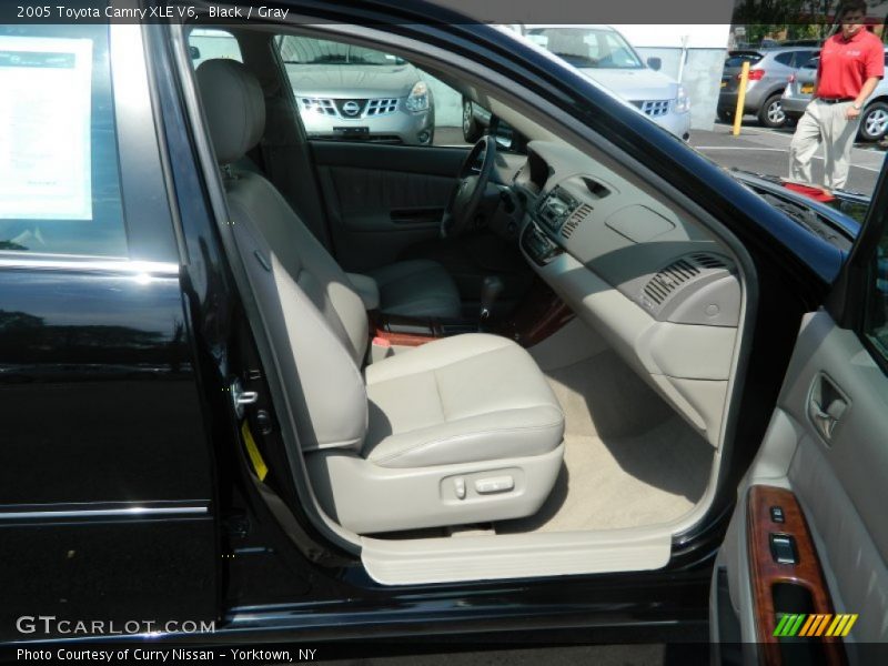 Black / Gray 2005 Toyota Camry XLE V6