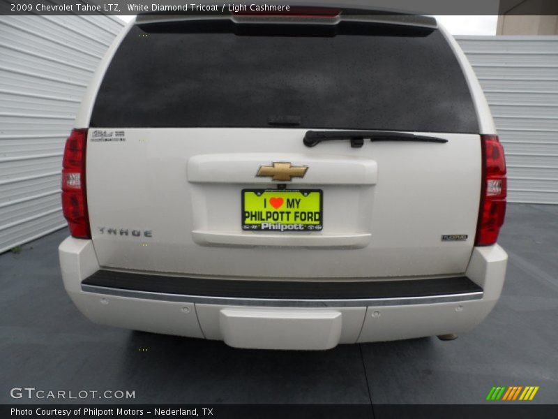 White Diamond Tricoat / Light Cashmere 2009 Chevrolet Tahoe LTZ