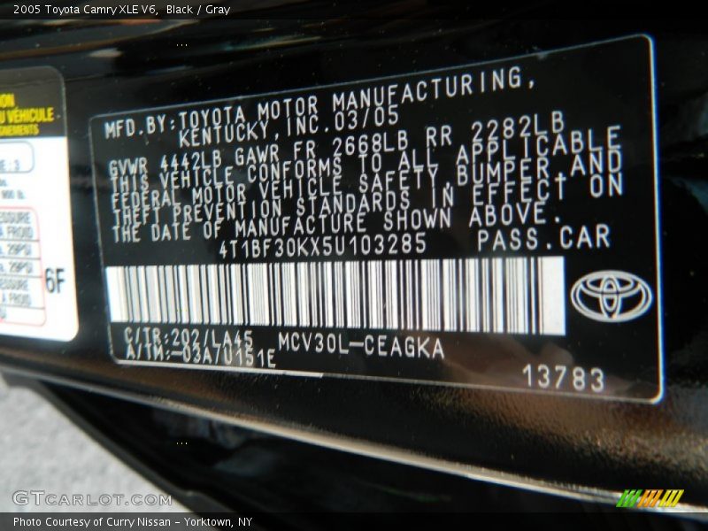 Black / Gray 2005 Toyota Camry XLE V6