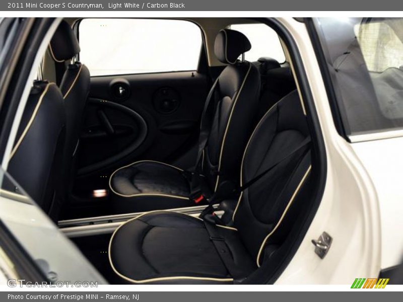 Light White / Carbon Black 2011 Mini Cooper S Countryman