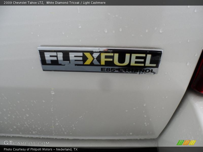 White Diamond Tricoat / Light Cashmere 2009 Chevrolet Tahoe LTZ