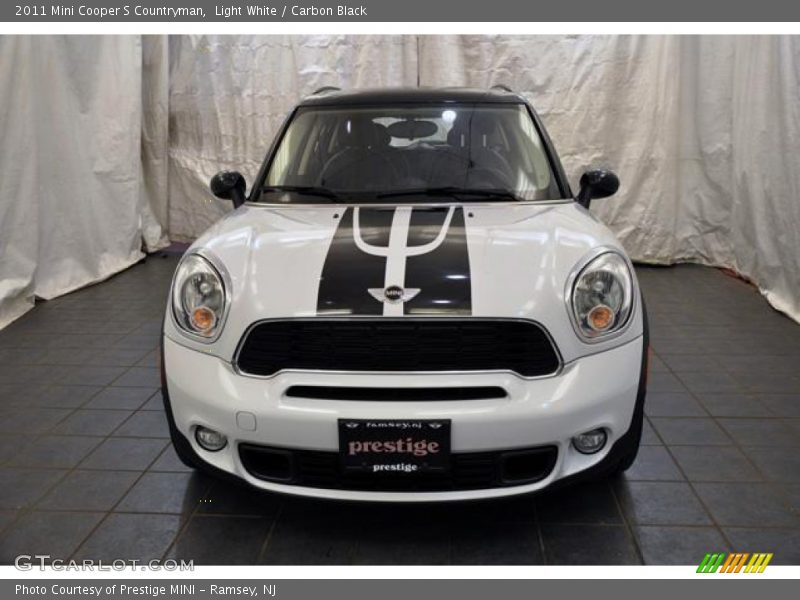 Light White / Carbon Black 2011 Mini Cooper S Countryman