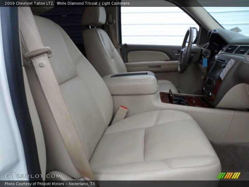 White Diamond Tricoat / Light Cashmere 2009 Chevrolet Tahoe LTZ