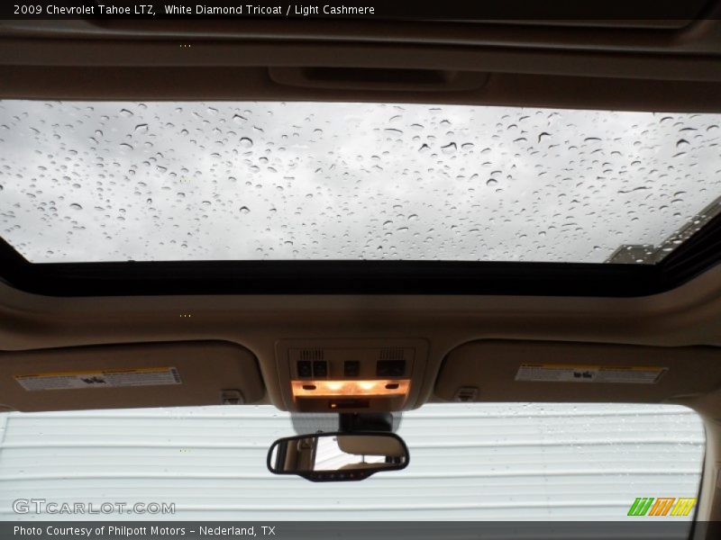 White Diamond Tricoat / Light Cashmere 2009 Chevrolet Tahoe LTZ