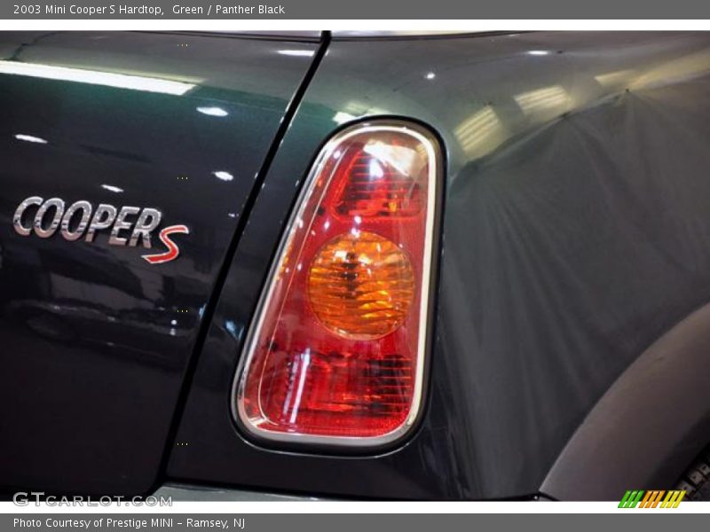 Green / Panther Black 2003 Mini Cooper S Hardtop