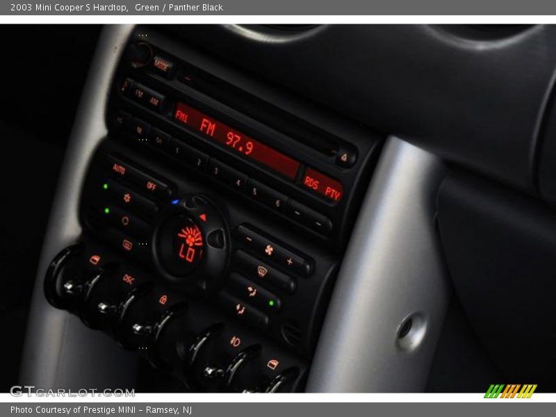Green / Panther Black 2003 Mini Cooper S Hardtop