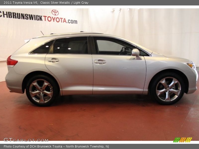 Classic Silver Metallic / Light Gray 2011 Toyota Venza V6
