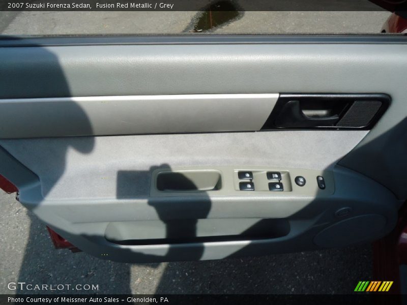Fusion Red Metallic / Grey 2007 Suzuki Forenza Sedan