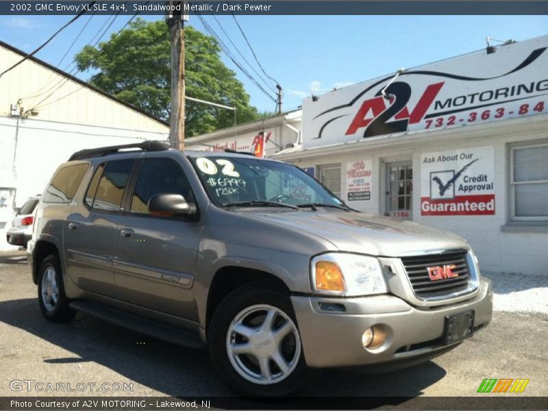 Sandalwood Metallic / Dark Pewter 2002 GMC Envoy XL SLE 4x4