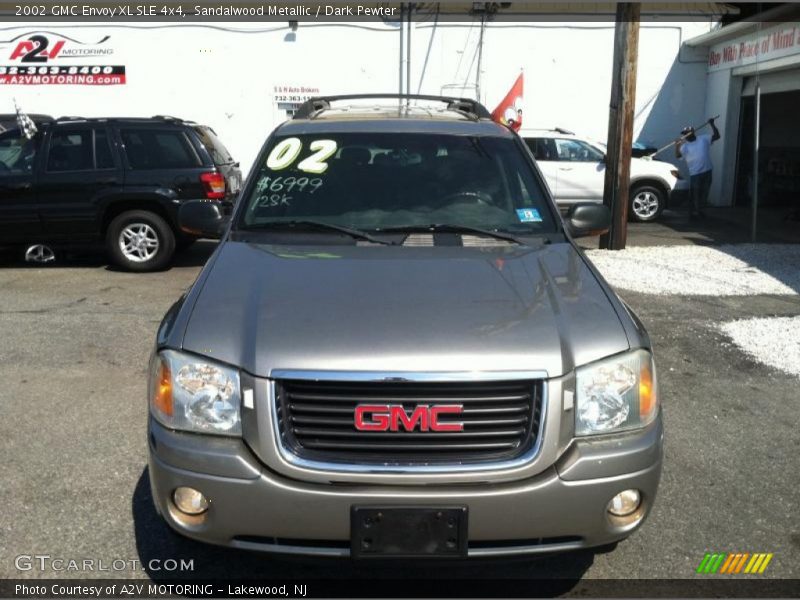 Sandalwood Metallic / Dark Pewter 2002 GMC Envoy XL SLE 4x4