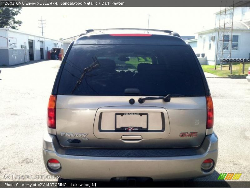Sandalwood Metallic / Dark Pewter 2002 GMC Envoy XL SLE 4x4