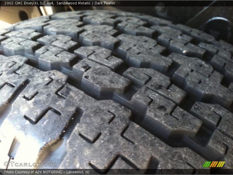 Sandalwood Metallic / Dark Pewter 2002 GMC Envoy XL SLE 4x4