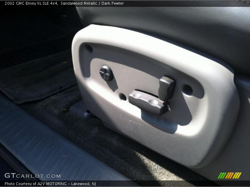 Sandalwood Metallic / Dark Pewter 2002 GMC Envoy XL SLE 4x4