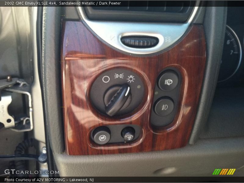 Sandalwood Metallic / Dark Pewter 2002 GMC Envoy XL SLE 4x4