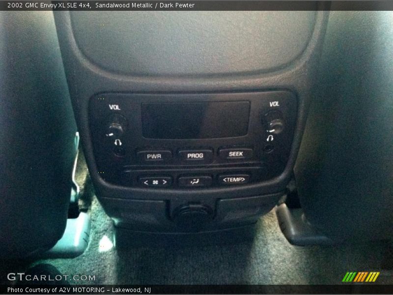 Sandalwood Metallic / Dark Pewter 2002 GMC Envoy XL SLE 4x4