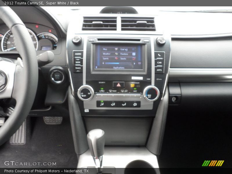 Super White / Black 2012 Toyota Camry SE