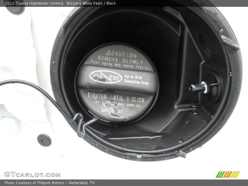Blizzard White Pearl / Black 2012 Toyota Highlander Limited