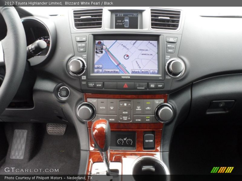 Blizzard White Pearl / Black 2012 Toyota Highlander Limited