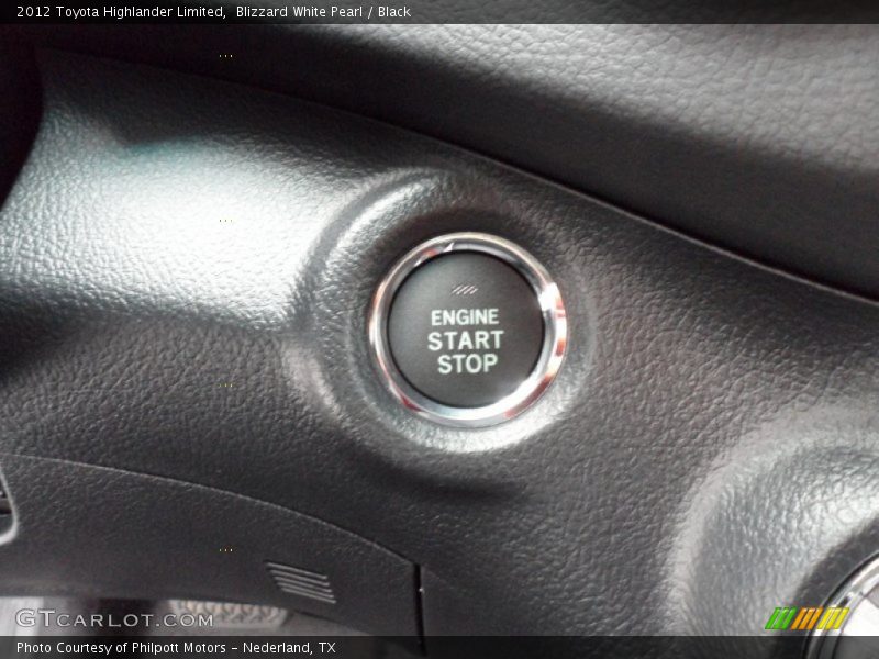Blizzard White Pearl / Black 2012 Toyota Highlander Limited