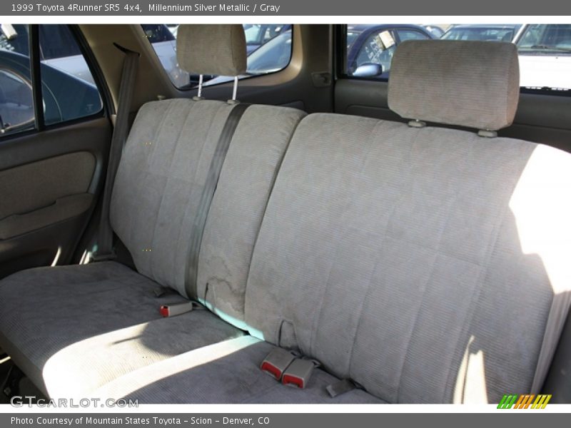 Millennium Silver Metallic / Gray 1999 Toyota 4Runner SR5 4x4
