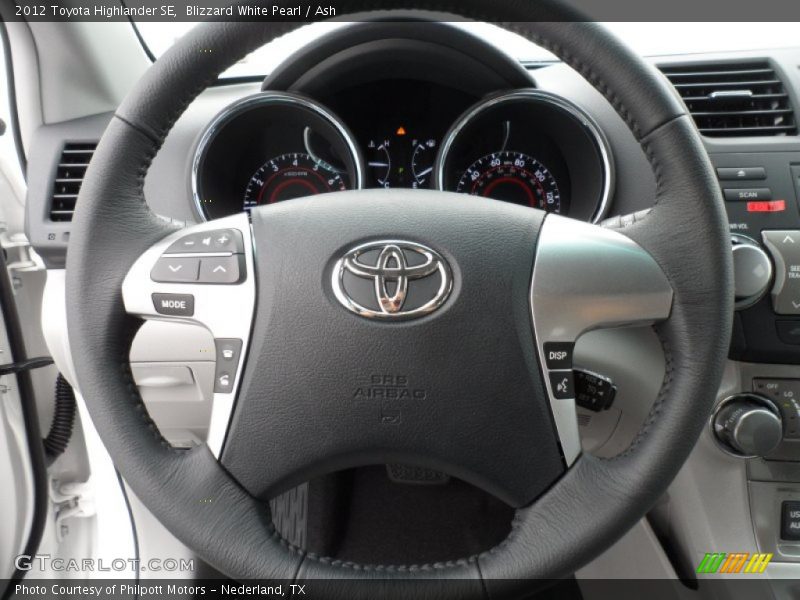 Blizzard White Pearl / Ash 2012 Toyota Highlander SE