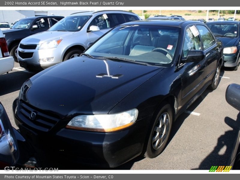 Nighthawk Black Pearl / Quartz Gray 2002 Honda Accord SE Sedan