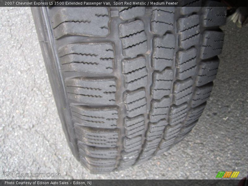 Sport Red Metallic / Medium Pewter 2007 Chevrolet Express LS 3500 Extended Passenger Van