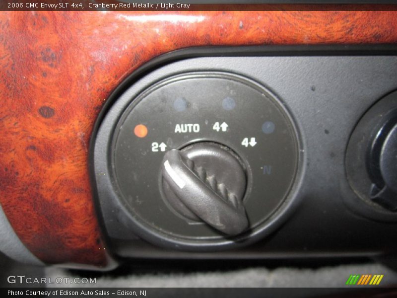 Cranberry Red Metallic / Light Gray 2006 GMC Envoy SLT 4x4
