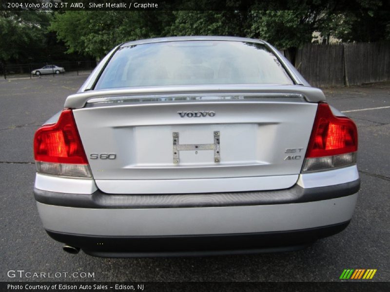 Silver Metallic / Graphite 2004 Volvo S60 2.5T AWD