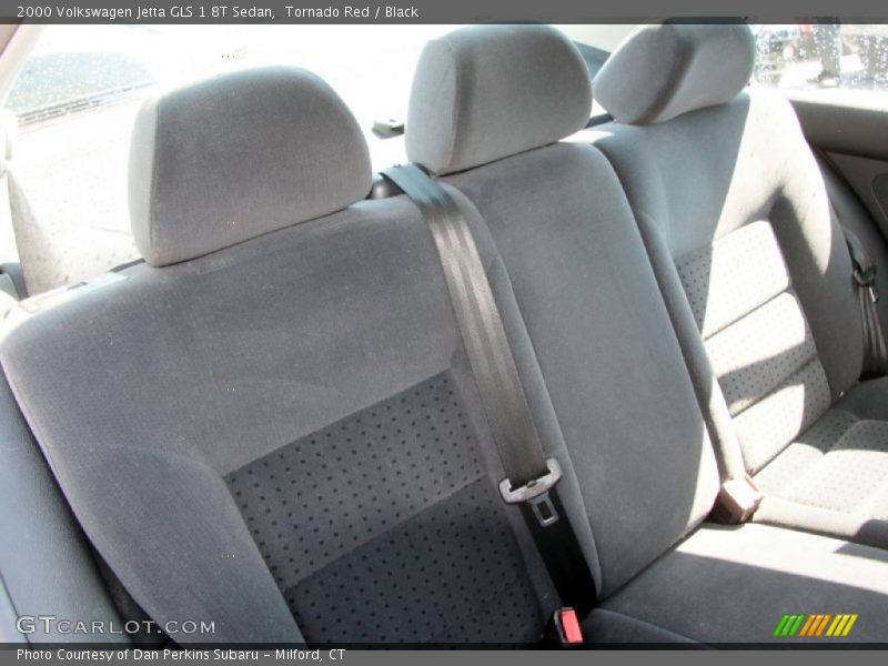 Tornado Red / Black 2000 Volkswagen Jetta GLS 1.8T Sedan