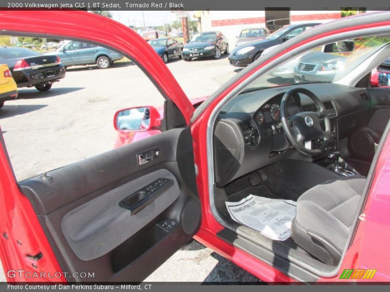 Tornado Red / Black 2000 Volkswagen Jetta GLS 1.8T Sedan