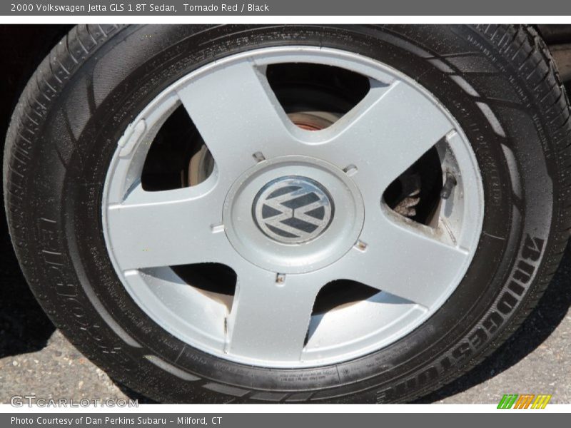 Tornado Red / Black 2000 Volkswagen Jetta GLS 1.8T Sedan
