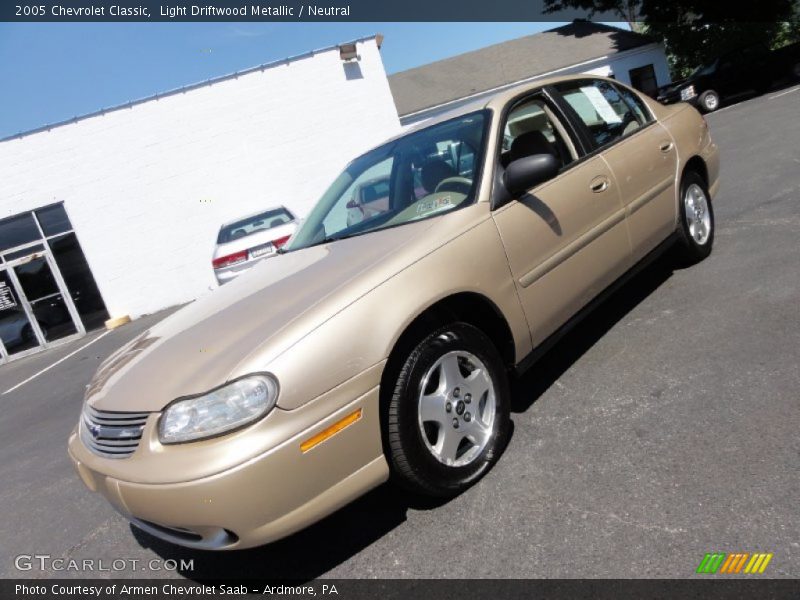 Light Driftwood Metallic / Neutral 2005 Chevrolet Classic