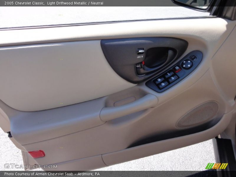 Light Driftwood Metallic / Neutral 2005 Chevrolet Classic