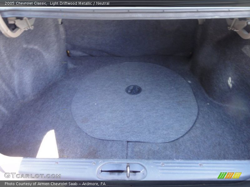 Light Driftwood Metallic / Neutral 2005 Chevrolet Classic