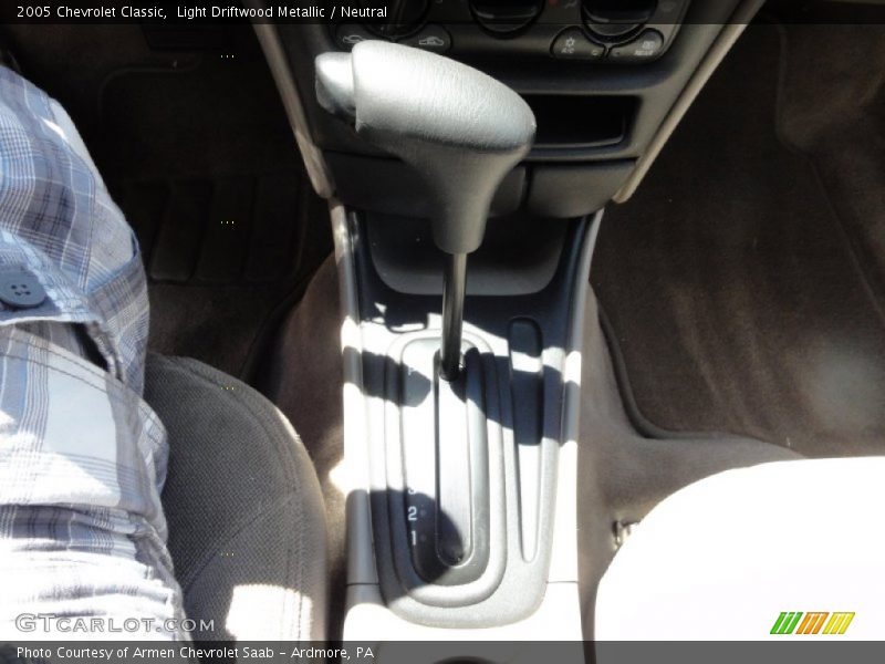 Light Driftwood Metallic / Neutral 2005 Chevrolet Classic
