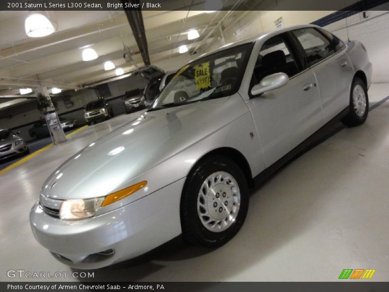 Bright Silver / Black 2001 Saturn L Series L300 Sedan