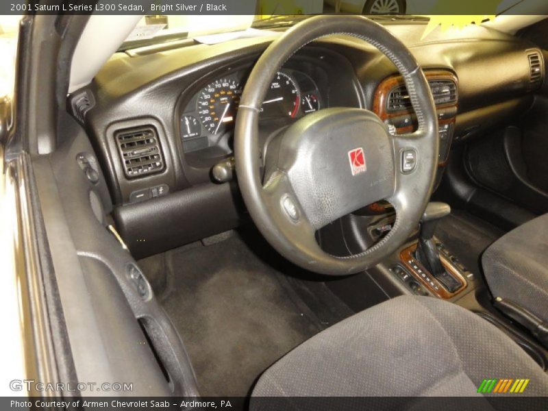 Bright Silver / Black 2001 Saturn L Series L300 Sedan