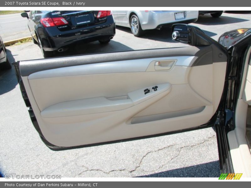 Black / Ivory 2007 Toyota Solara SE Coupe