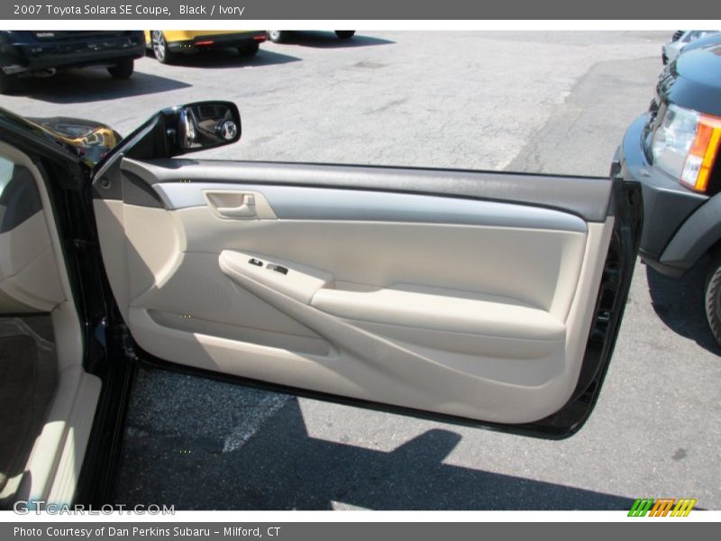 Black / Ivory 2007 Toyota Solara SE Coupe
