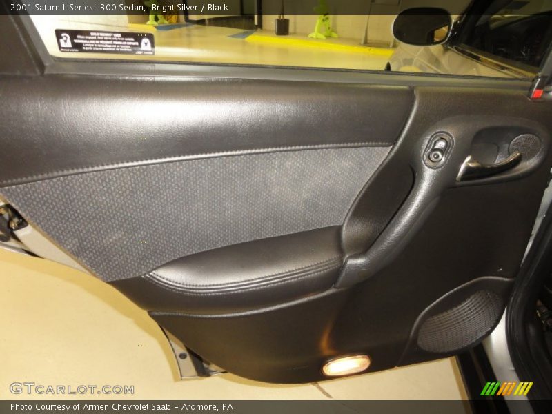 Bright Silver / Black 2001 Saturn L Series L300 Sedan