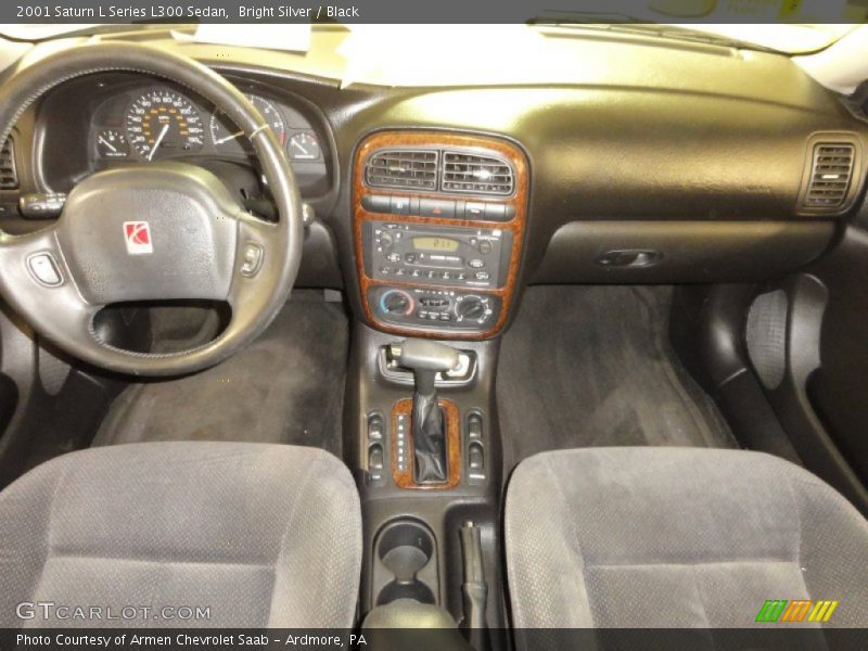 Bright Silver / Black 2001 Saturn L Series L300 Sedan