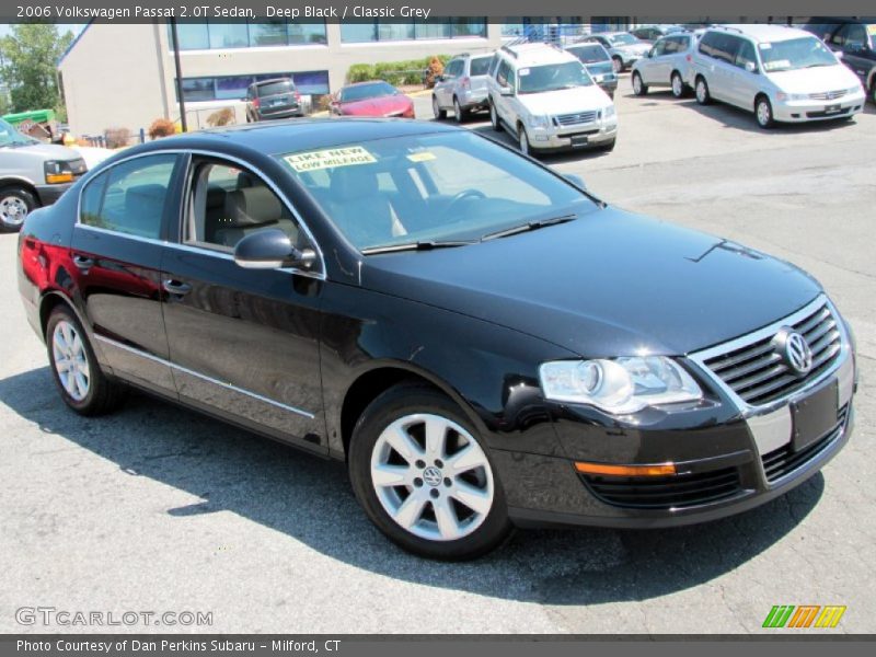 Deep Black / Classic Grey 2006 Volkswagen Passat 2.0T Sedan