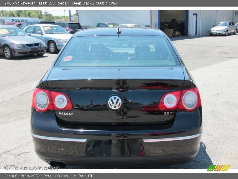 Deep Black / Classic Grey 2006 Volkswagen Passat 2.0T Sedan