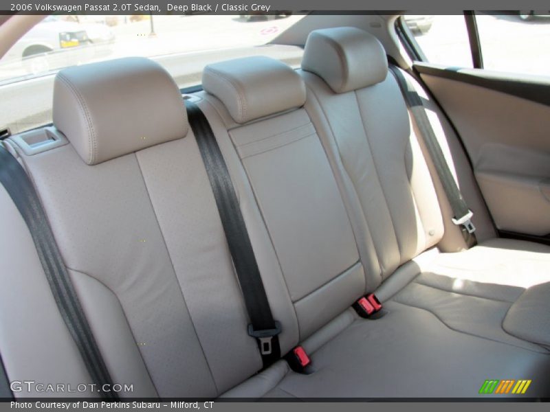 Deep Black / Classic Grey 2006 Volkswagen Passat 2.0T Sedan