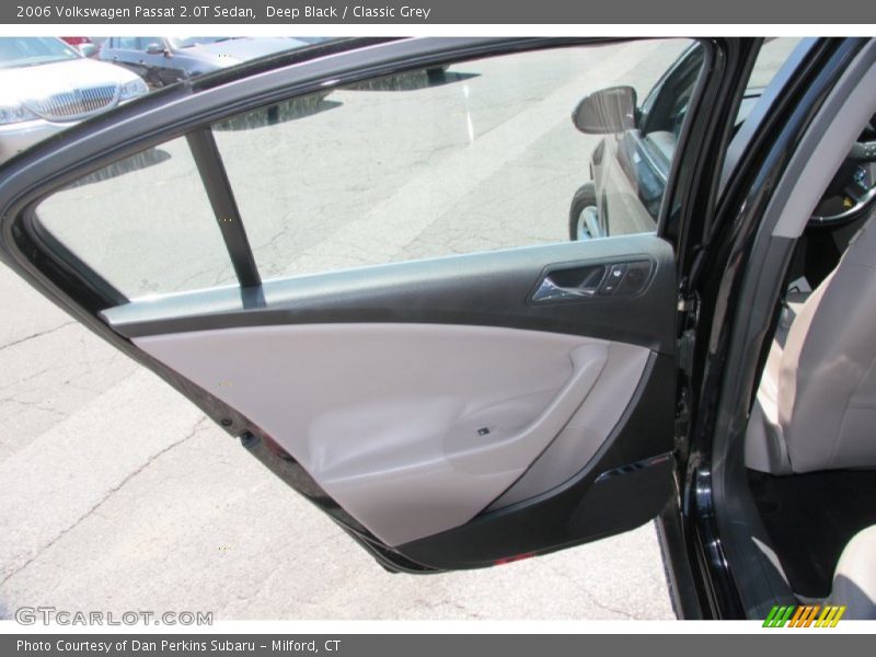 Deep Black / Classic Grey 2006 Volkswagen Passat 2.0T Sedan