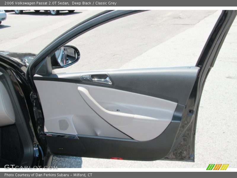 Deep Black / Classic Grey 2006 Volkswagen Passat 2.0T Sedan