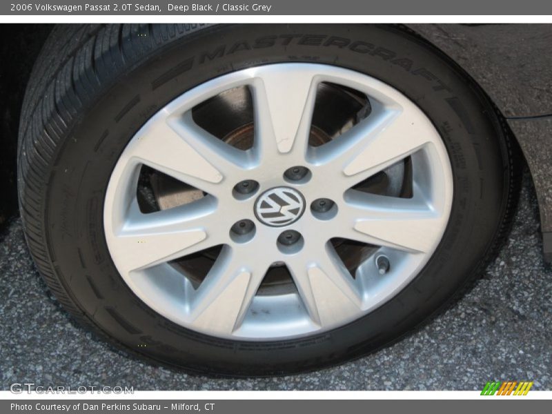 Deep Black / Classic Grey 2006 Volkswagen Passat 2.0T Sedan
