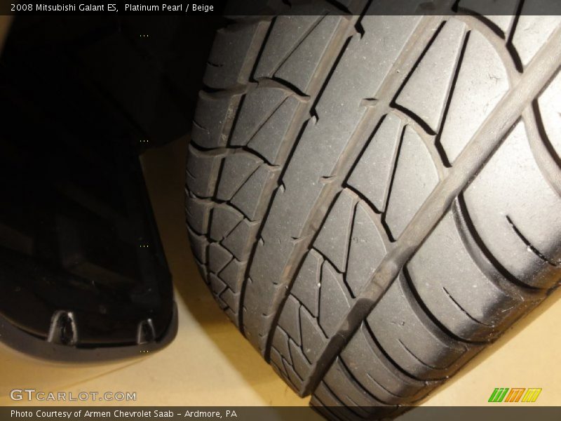 Platinum Pearl / Beige 2008 Mitsubishi Galant ES