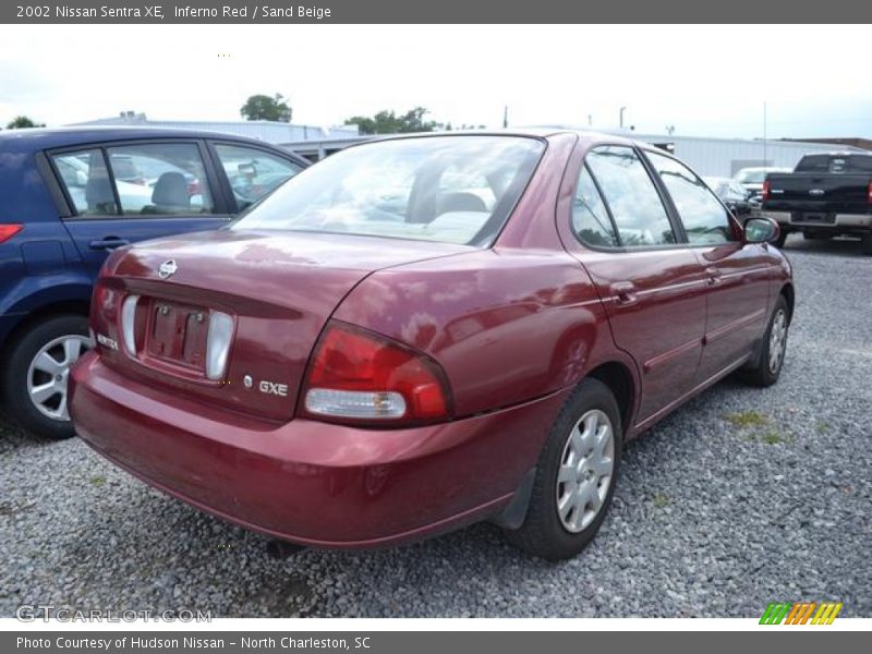 Inferno Red / Sand Beige 2002 Nissan Sentra XE